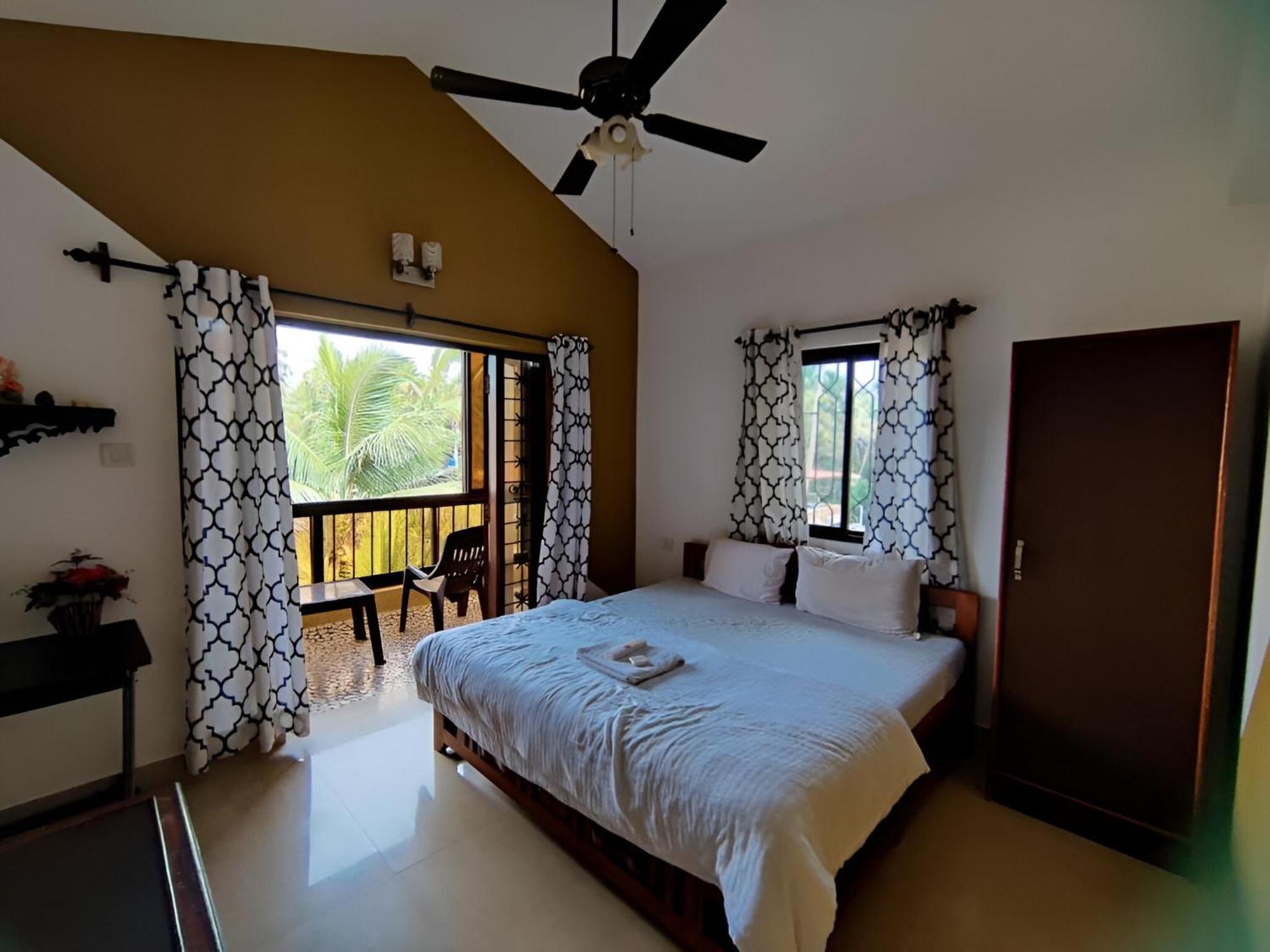 Ronne'S 2Bhk Lagoon Apartment -Calangute Ngoại thất bức ảnh